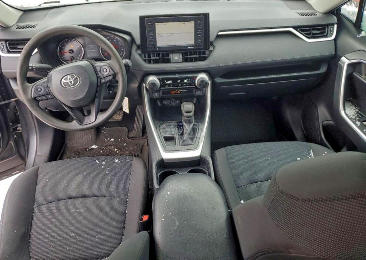 Toyota Rav 4 - фото 8