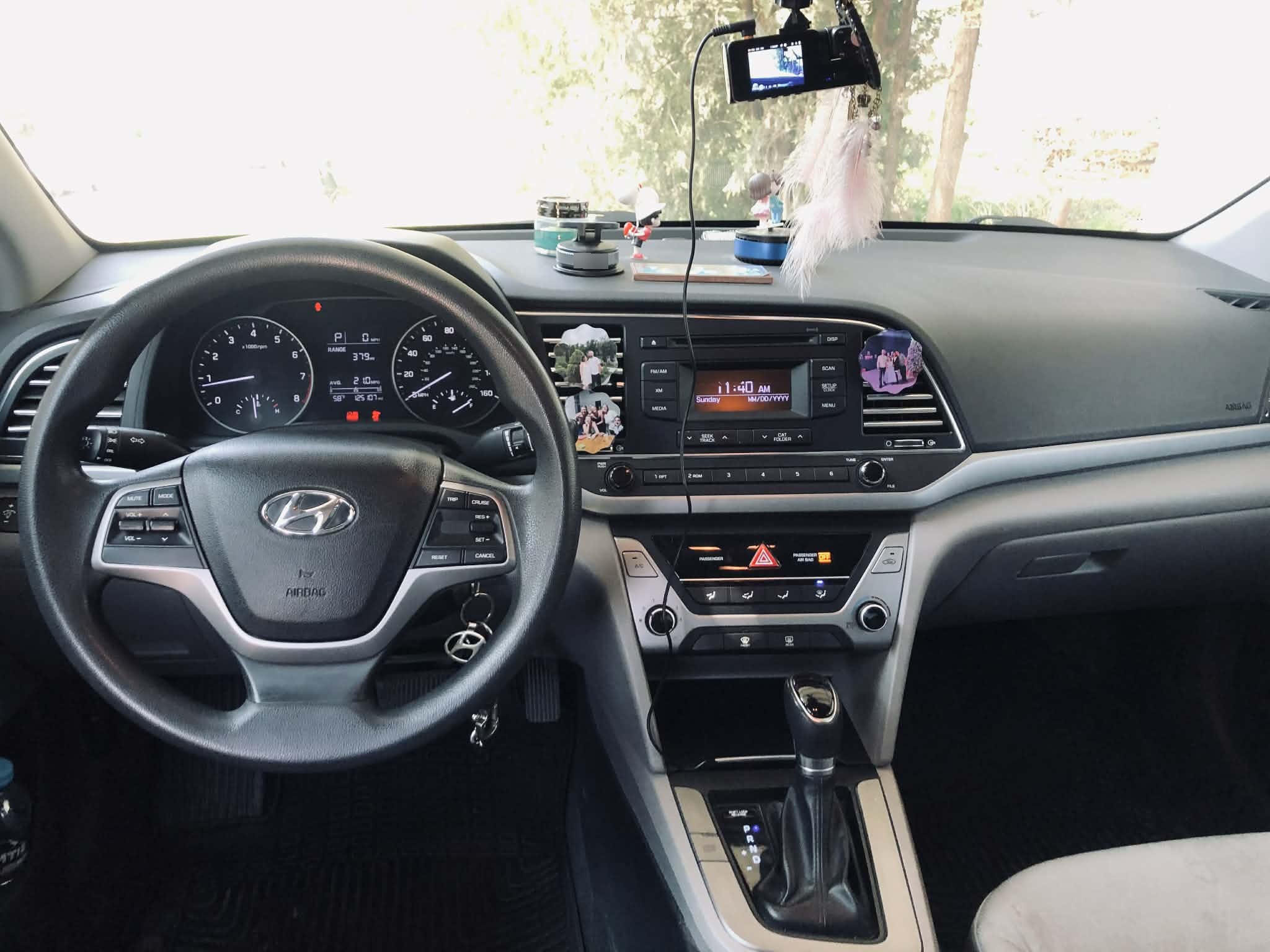Hyundai Elantra - фото 4
