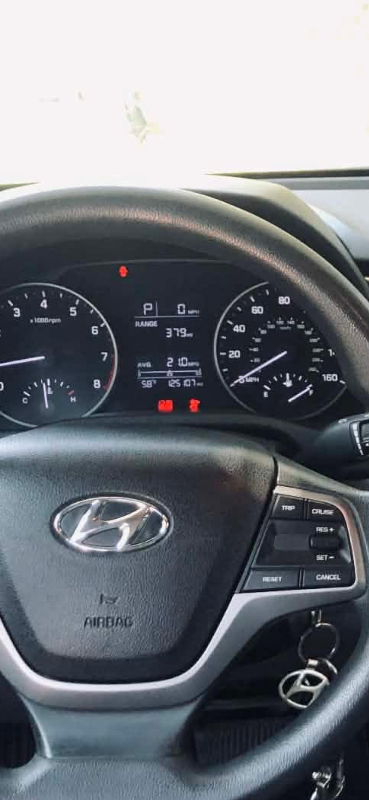 Hyundai Elantra - фото 7