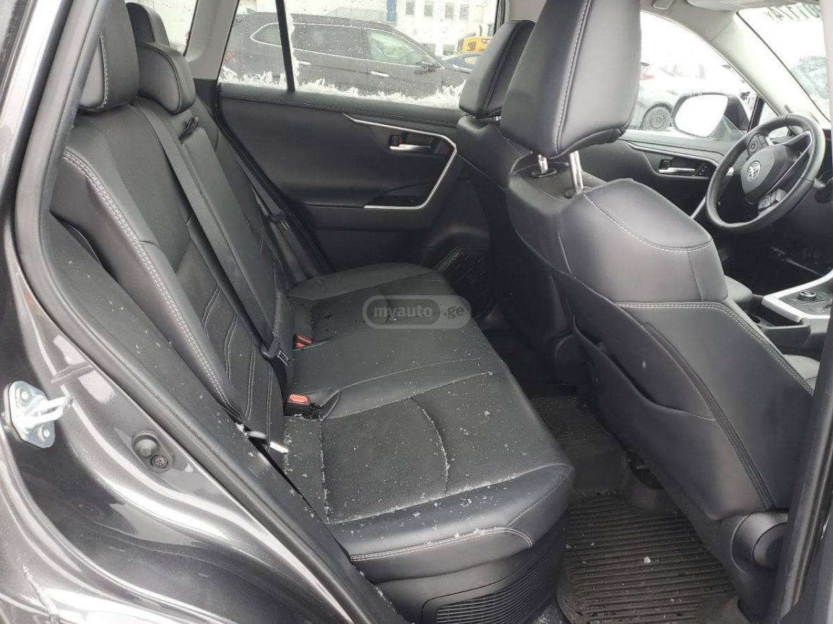 Toyota RAV 4 - фото 10