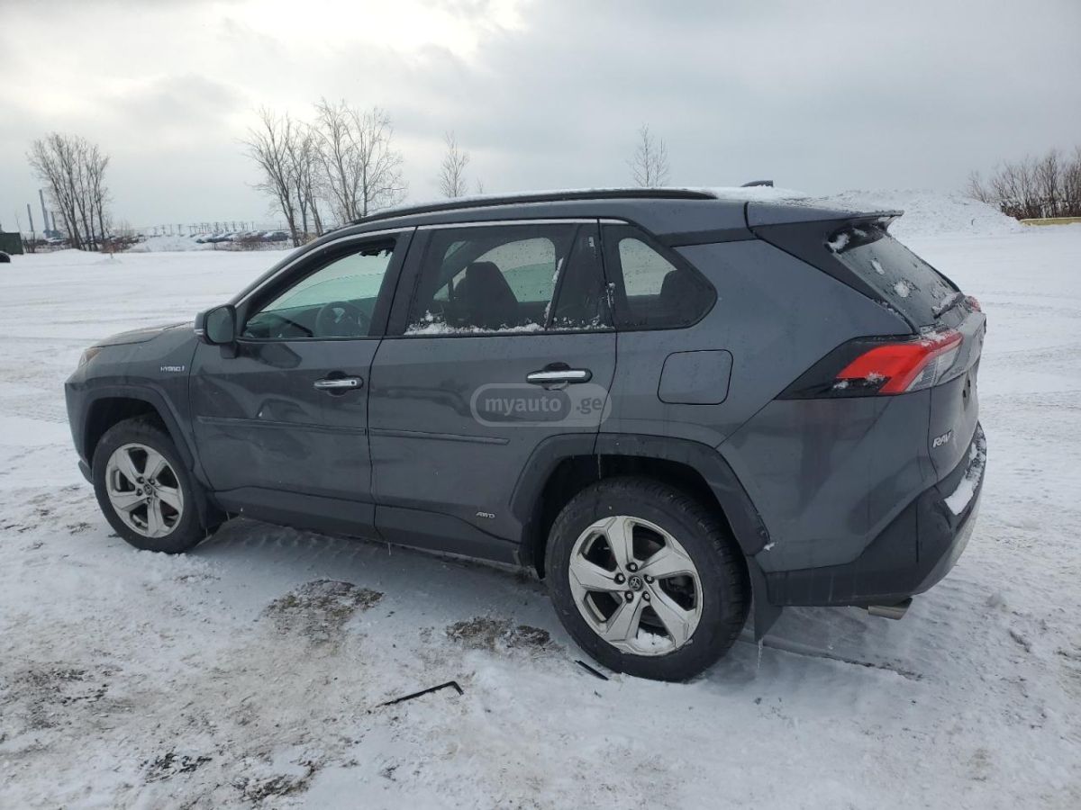 Toyota RAV 4 - фото 2