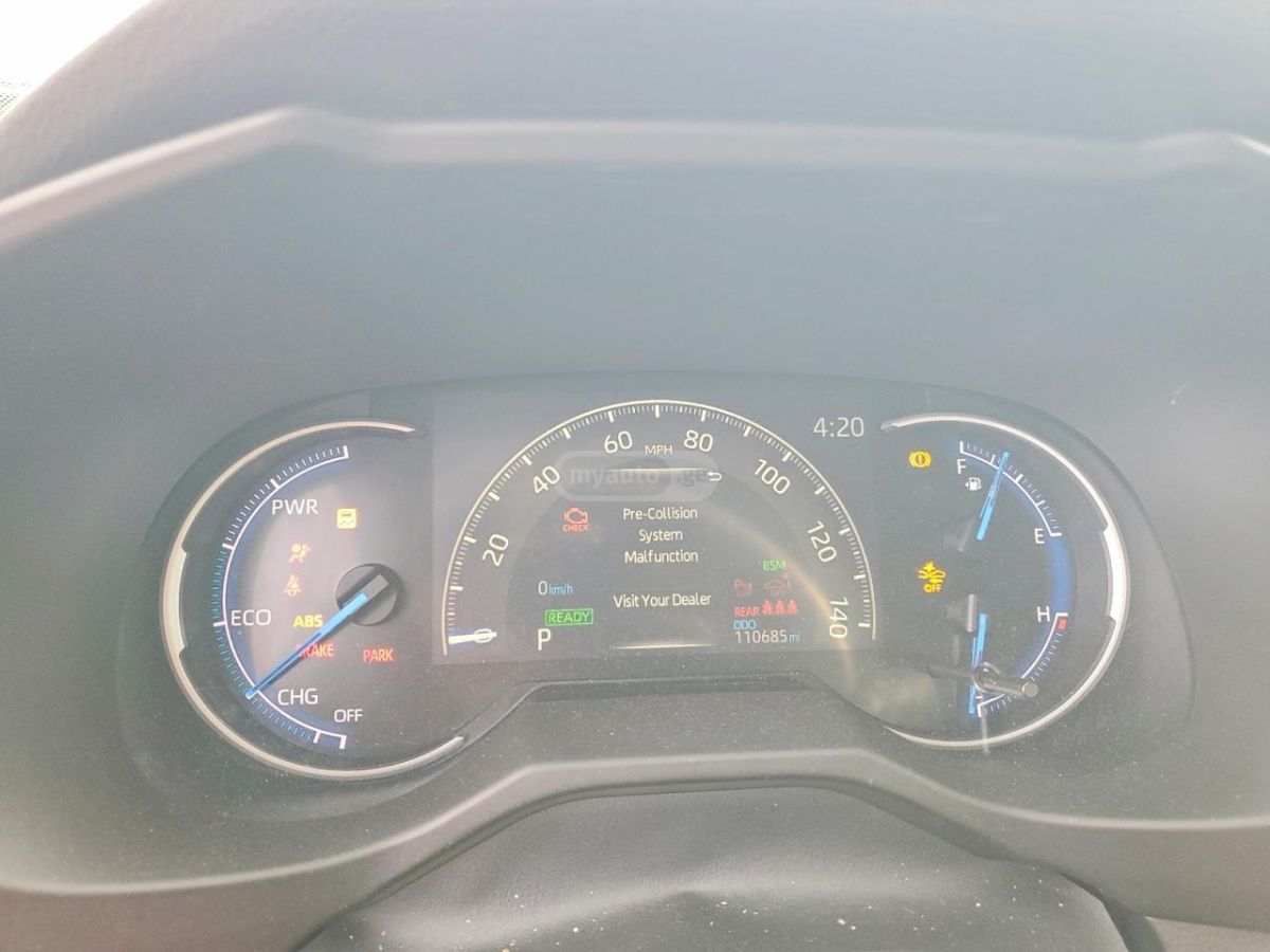 Toyota RAV 4 - фото 9