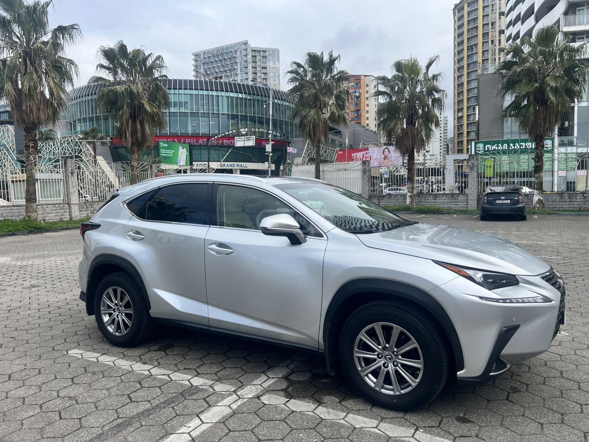 Lexus NX 200 - фото 4