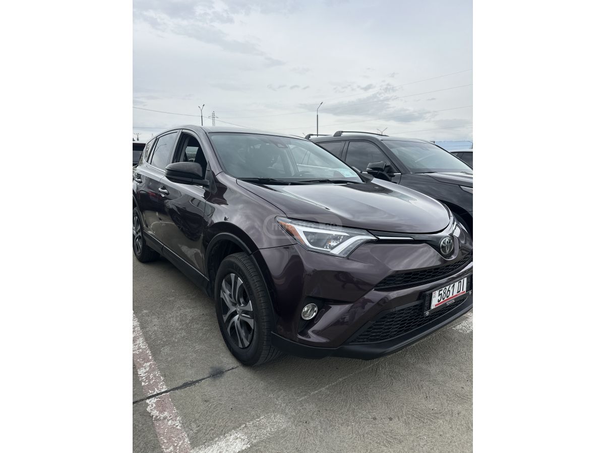 Toyota RAV 4 - фото 7