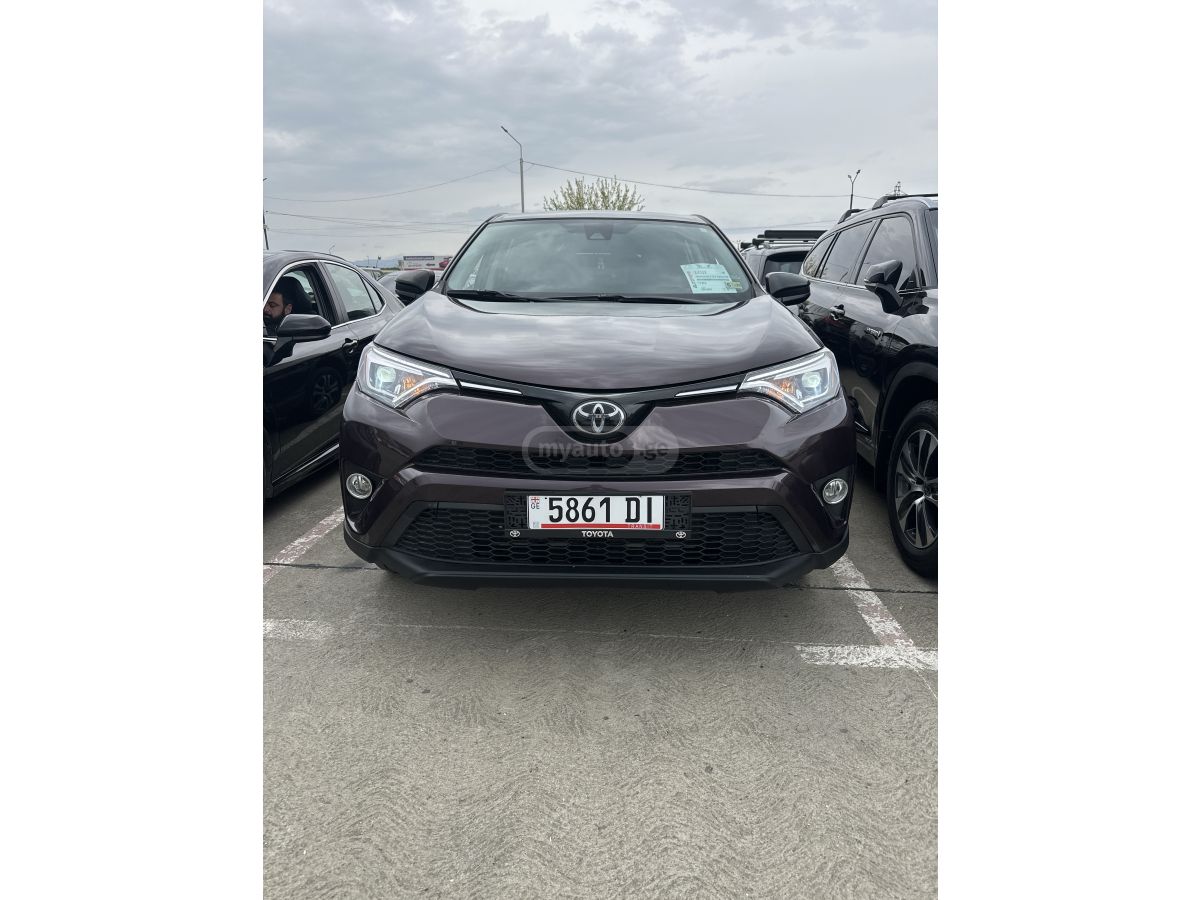 Toyota RAV 4 - фото 9