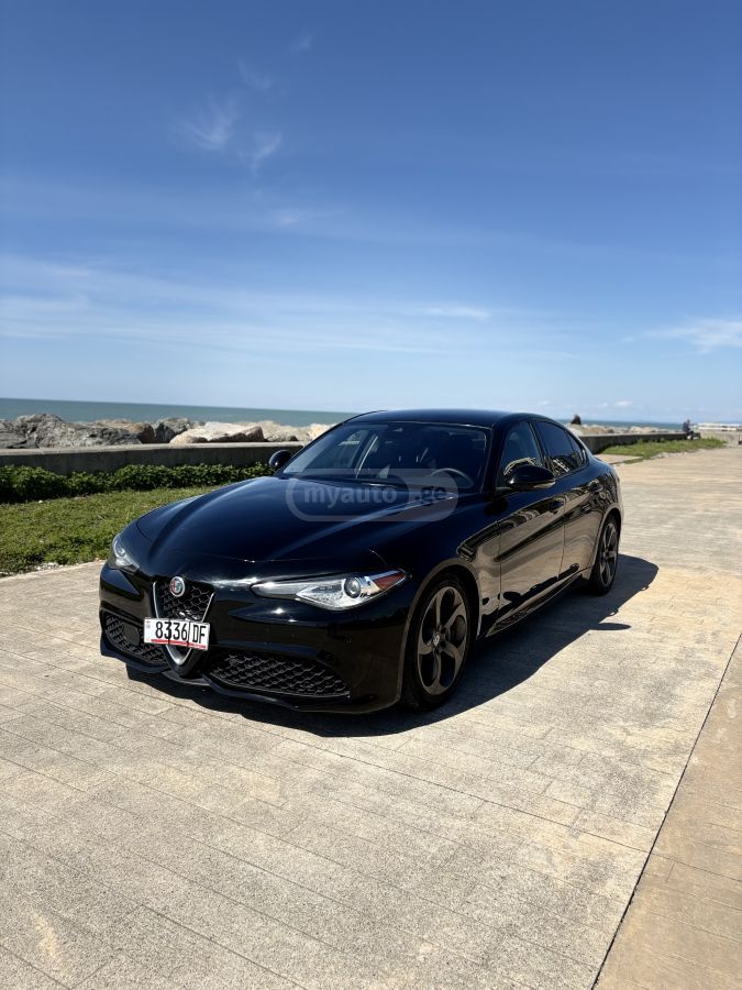 Alfa Romeo Giulia - фото 1
