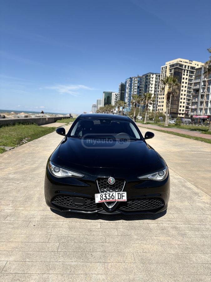Alfa Romeo Giulia - фото 2