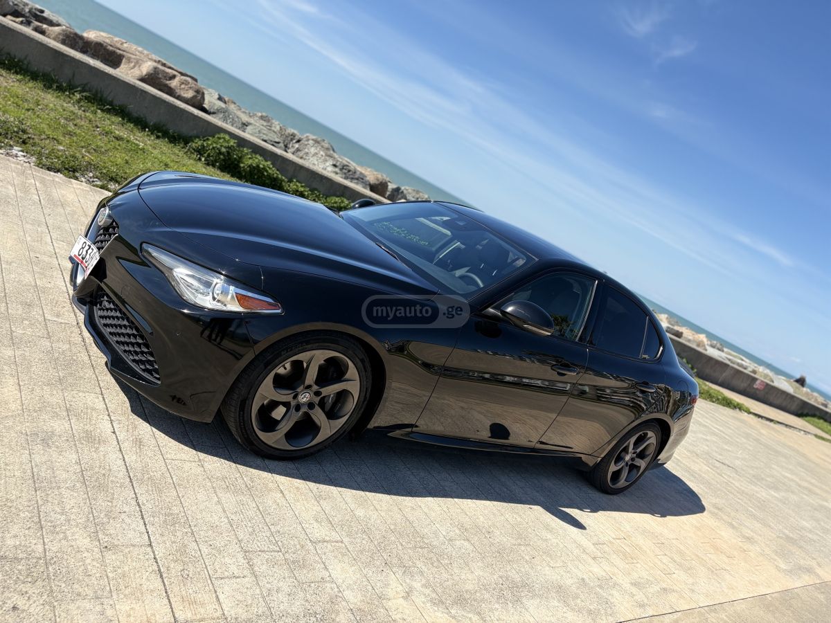 Alfa Romeo Giulia - фото 3