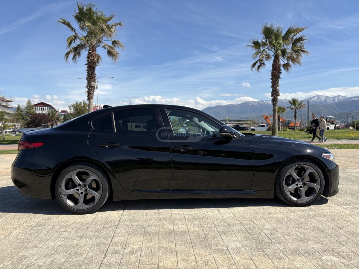 Alfa Romeo Giulia - фото 6