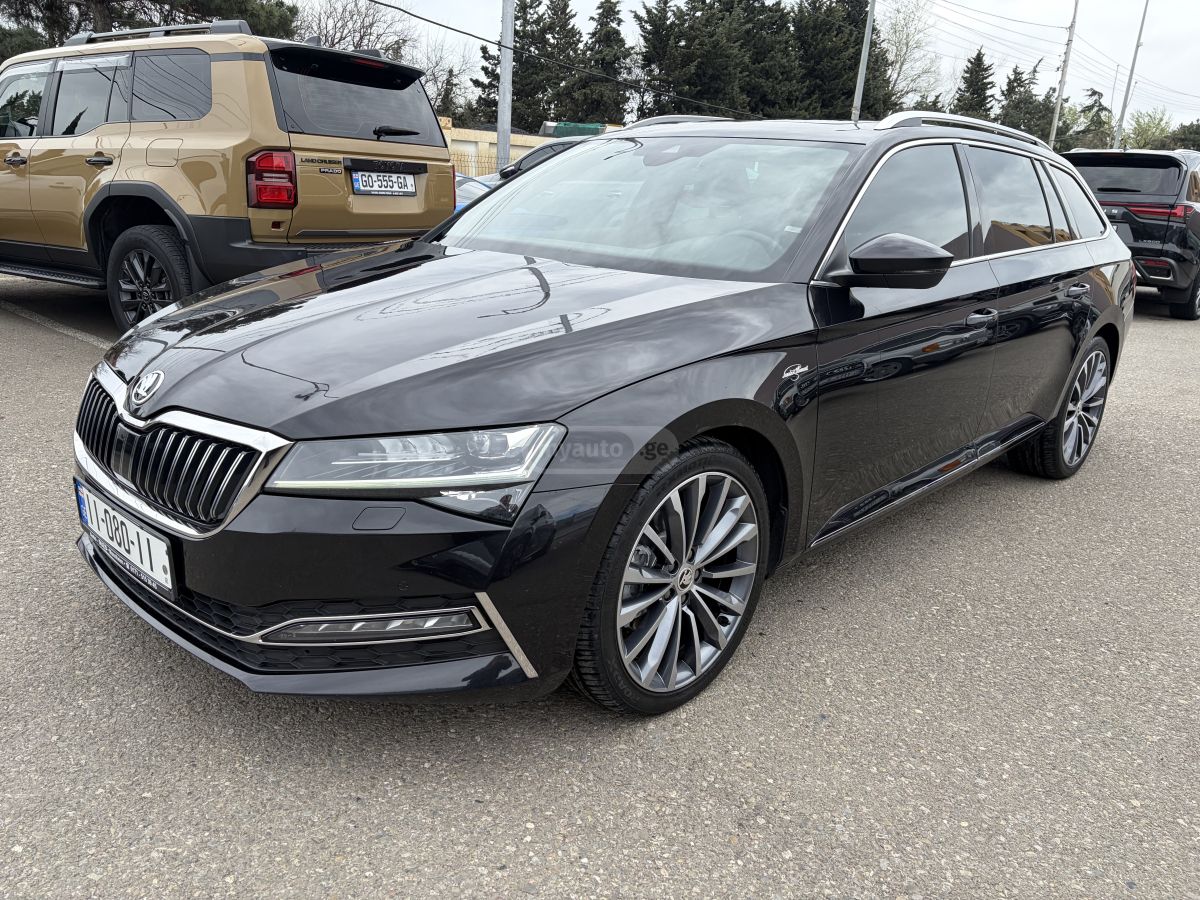 Skoda Superb - фото 1