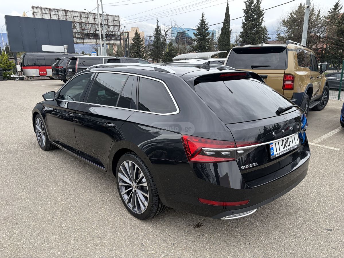 Skoda Superb - фото 6