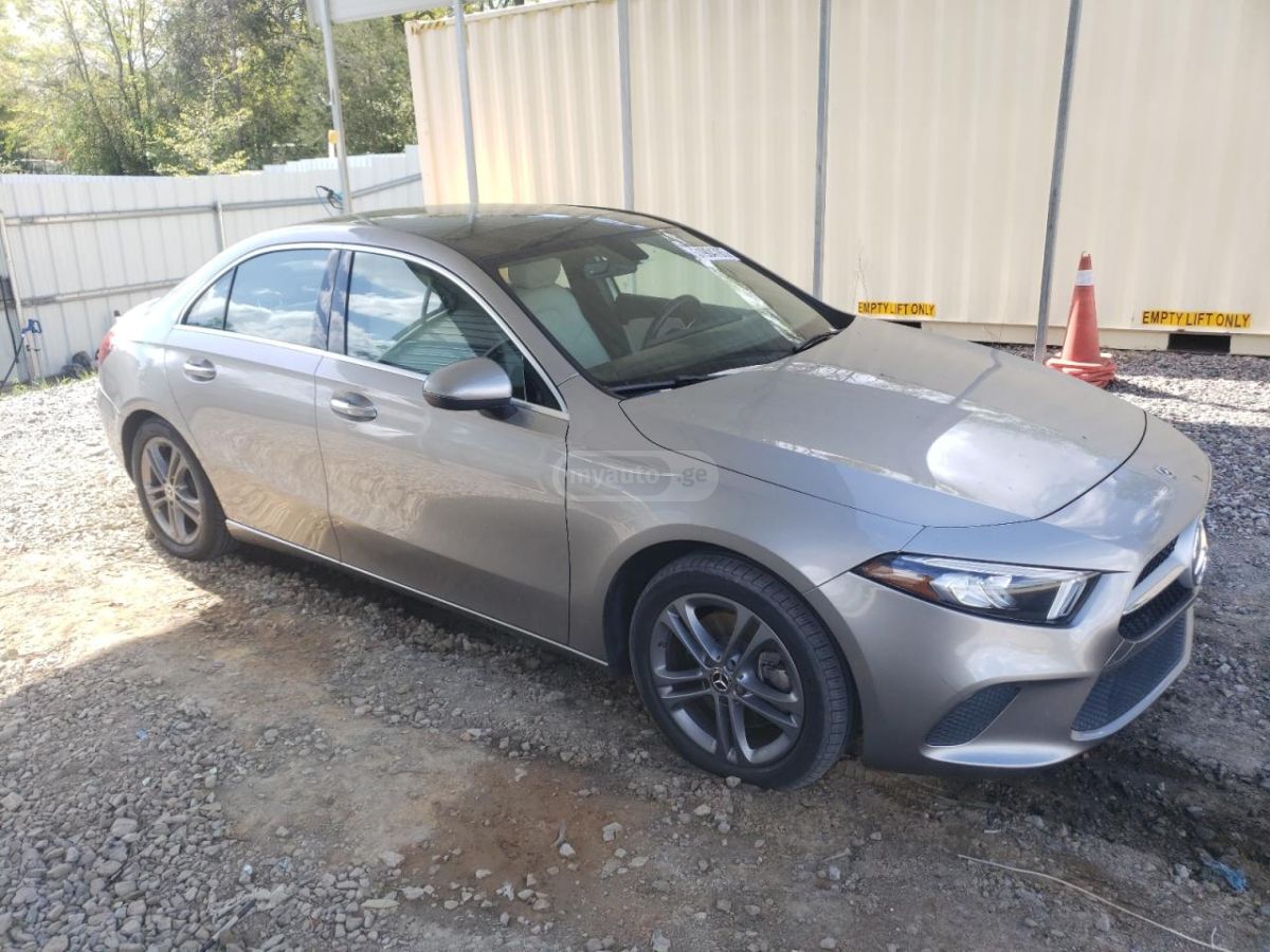 Mercedes-Benz A 220 2021 — миниатюра 5