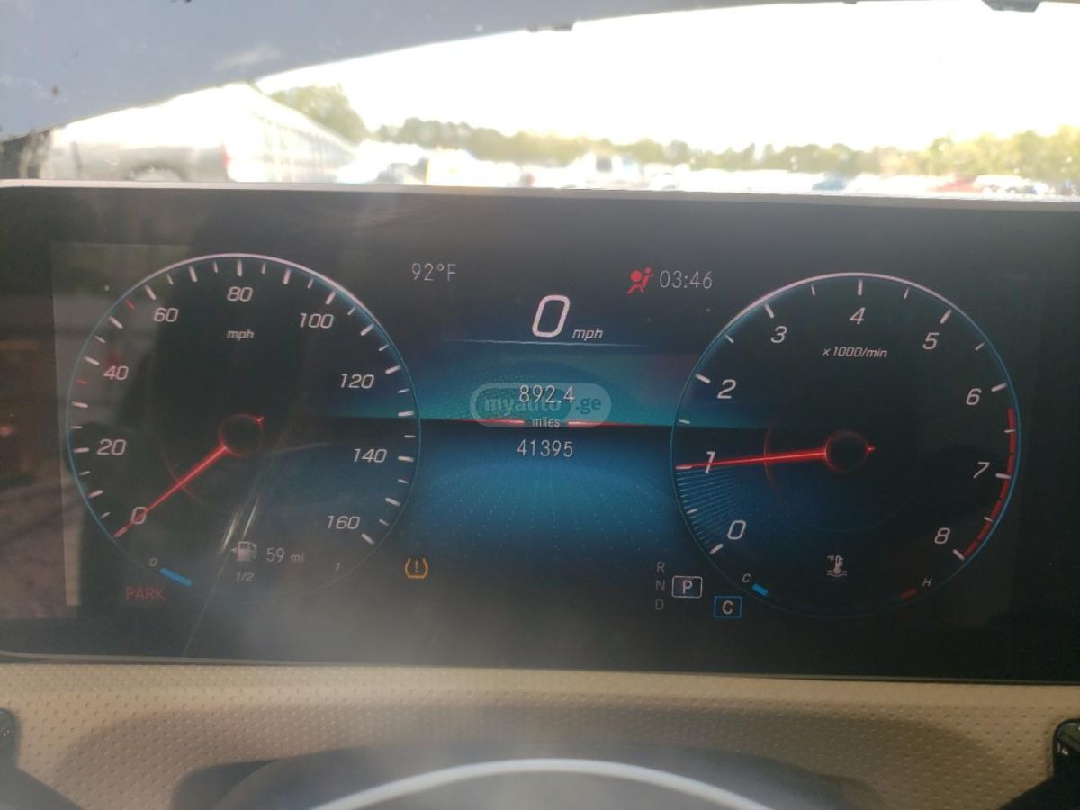 Mercedes-Benz A 220 2021 — миниатюра 8