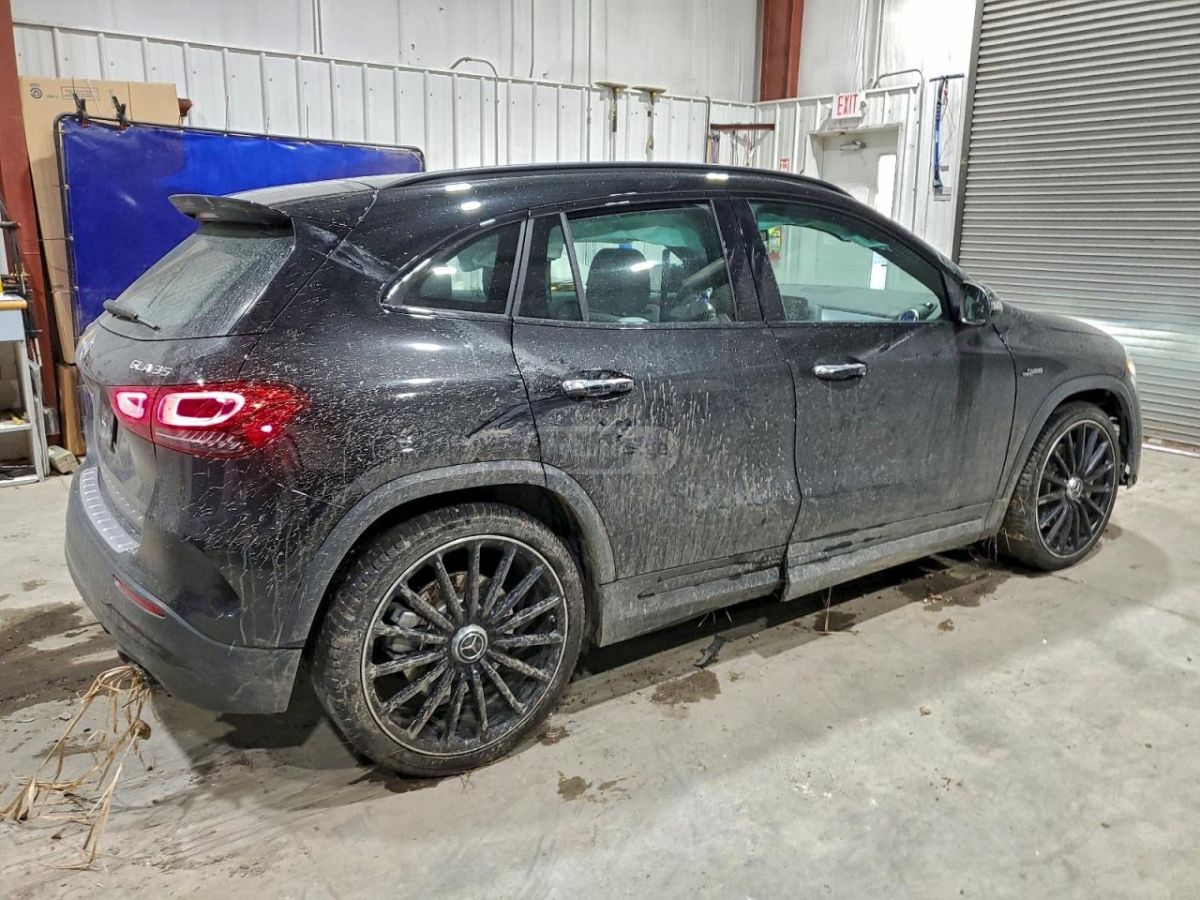 Mercedes-Benz GLA 350 - фото 3