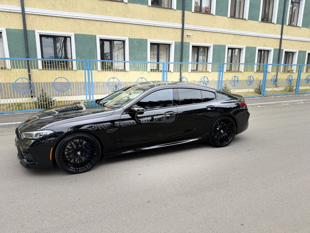 BMW M8 - фото 11