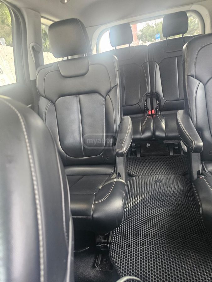 Jeep Grand Cherokee - фото 8