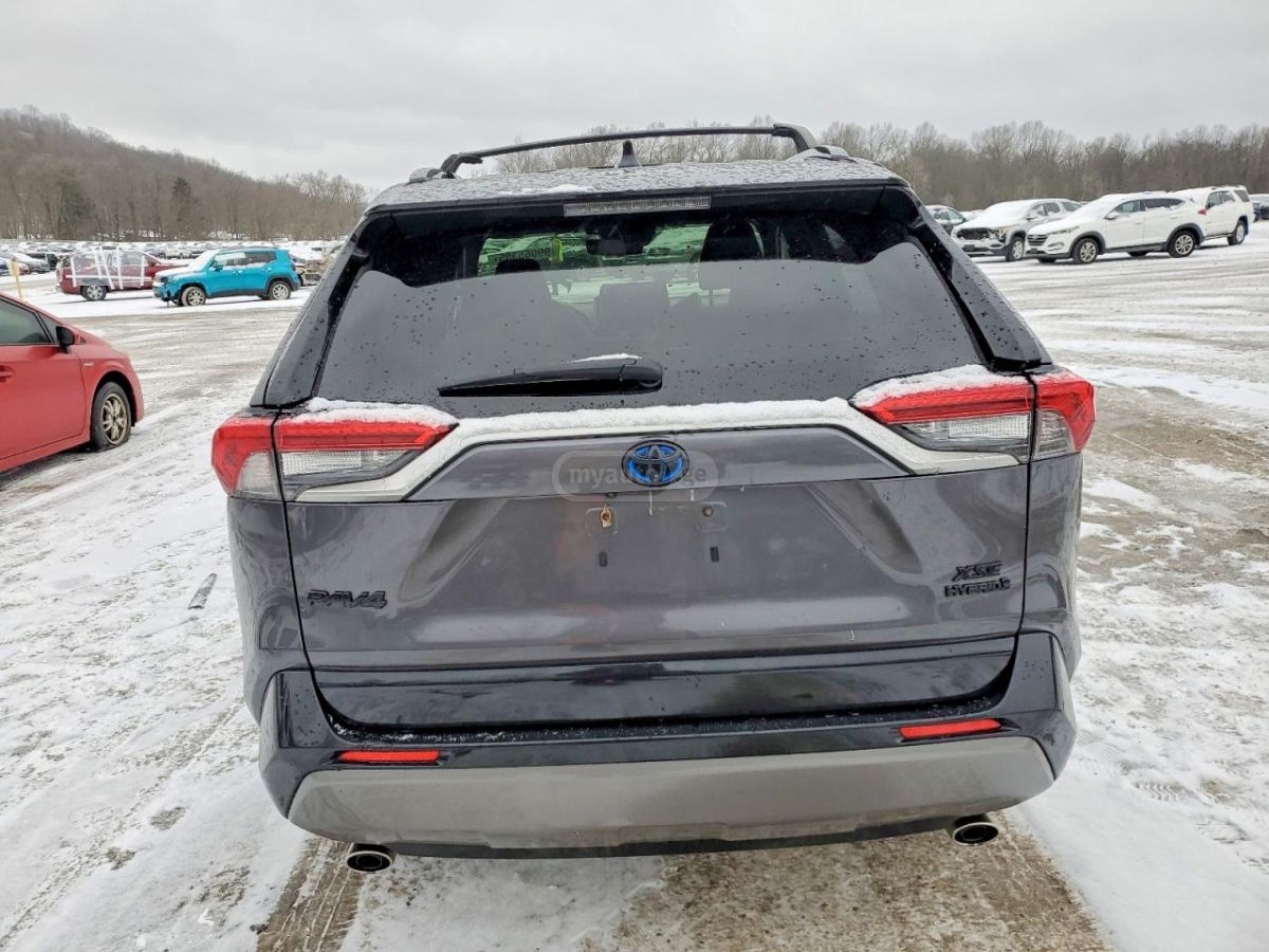 Toyota RAV 4 - фото 6