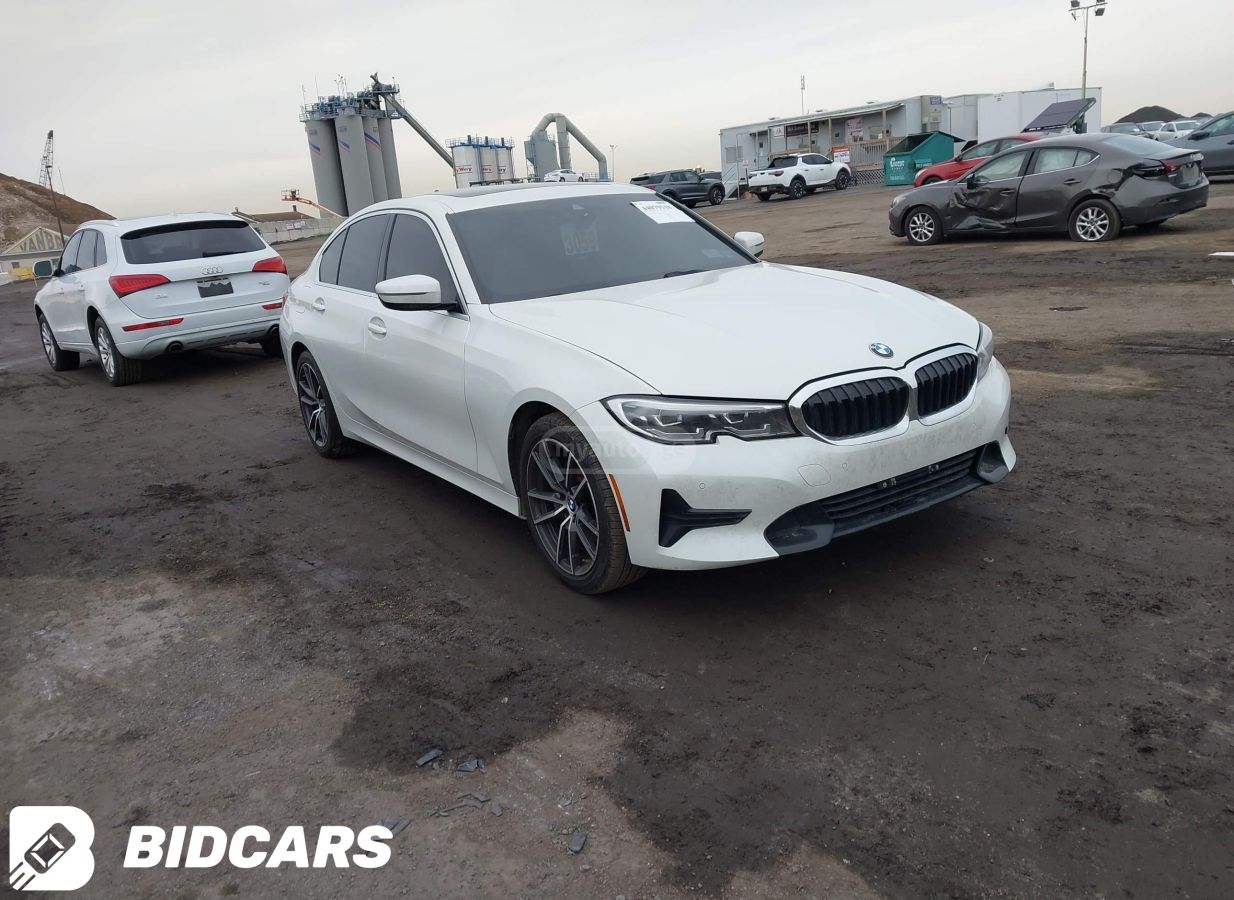 BMW 330 - фото 1