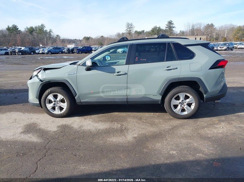 Toyota RAV 4 - фото 9