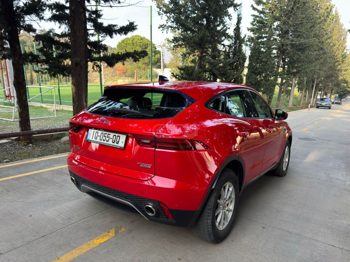 Jaguar E-Pace 2020 — миниатюра 6