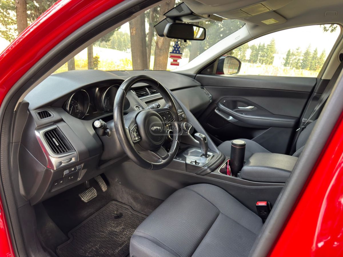 Jaguar E-Pace 2020 — миниатюра 7