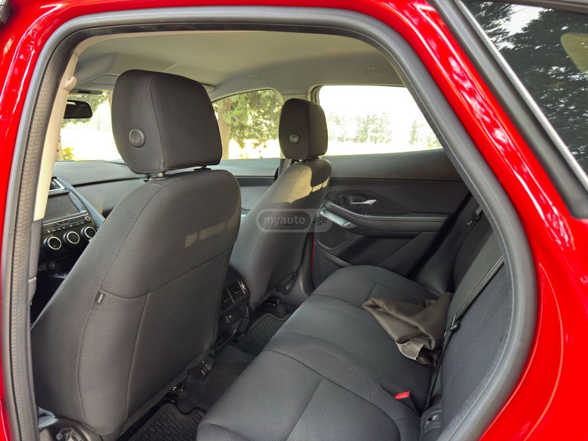 Jaguar E-Pace 2020 — миниатюра 8