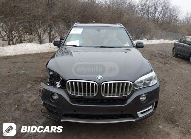 BMW X5 - фото 1
