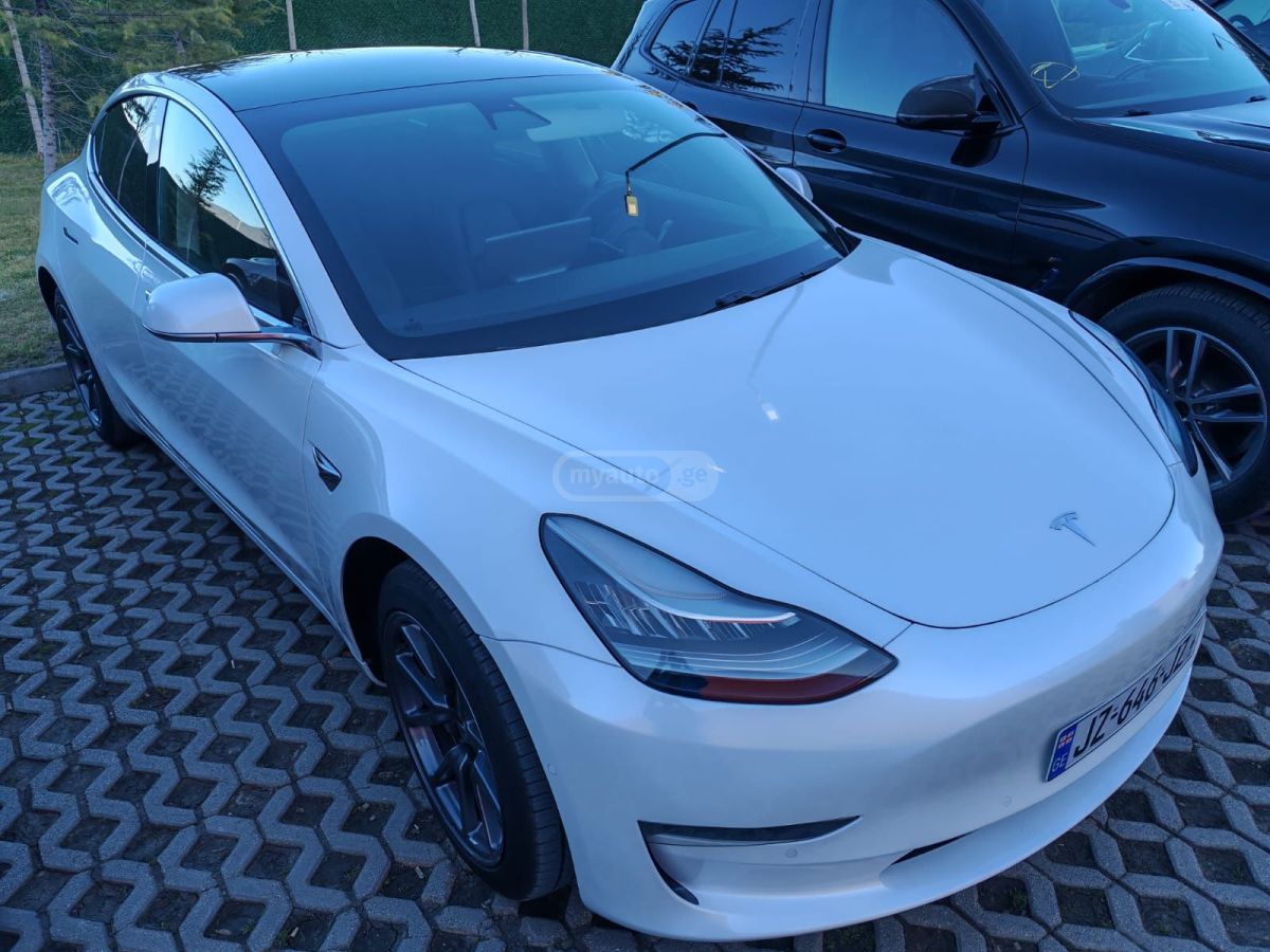 Tesla Model 3 - фото 6