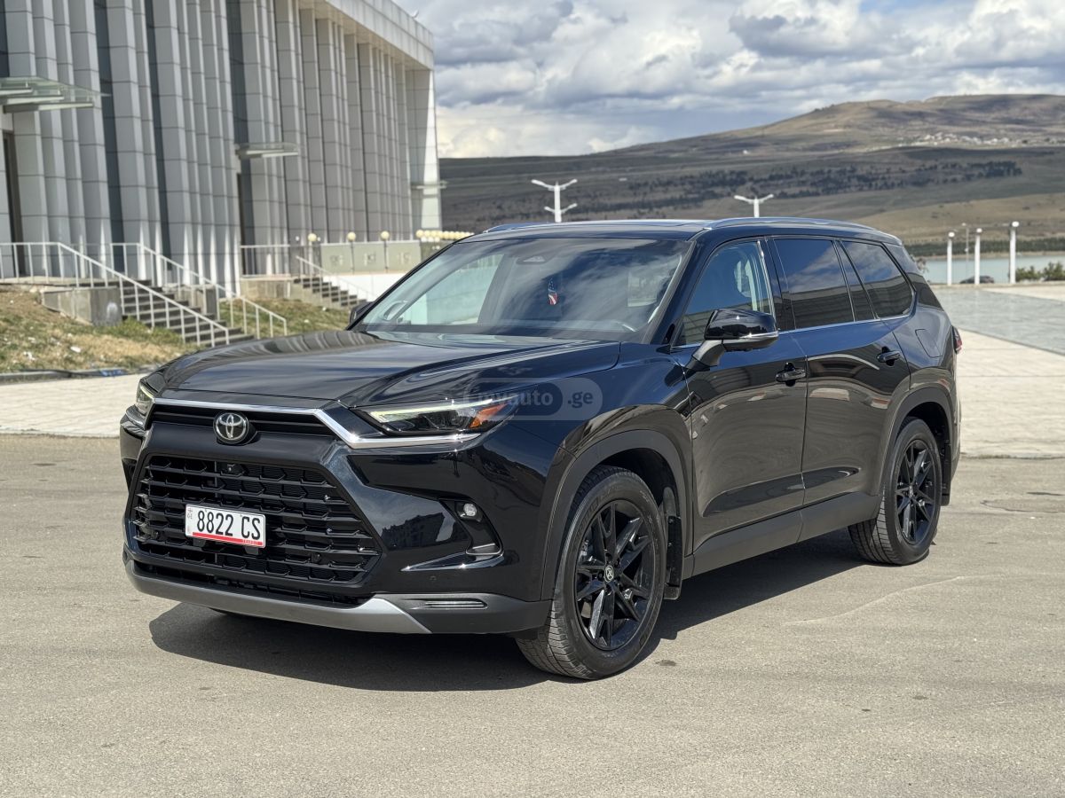 Toyota Grand Highlander - фото 1