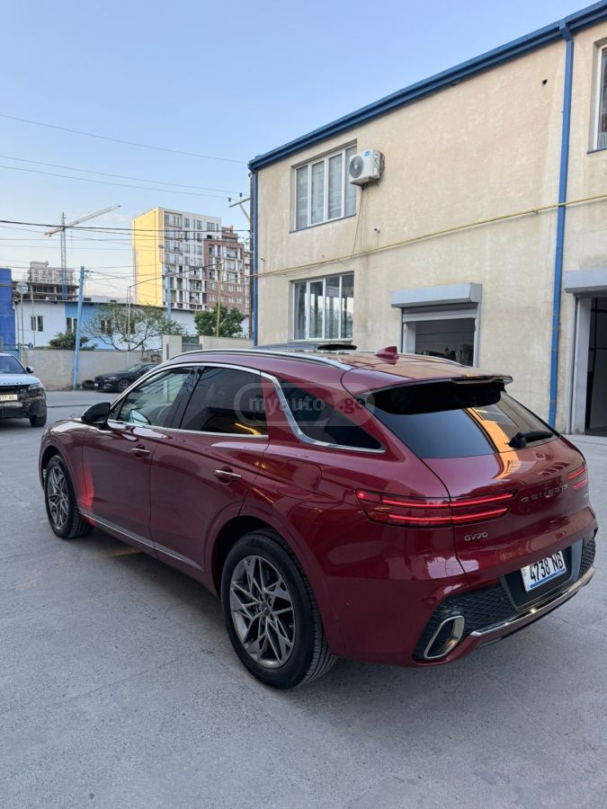 Genesis GV70 - фото 7