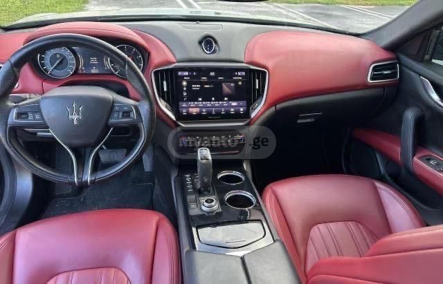 Maserati Ghibli 2021 — миниатюра 7