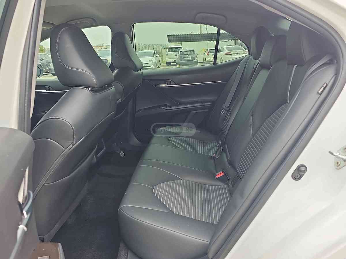 Toyota Toyota Camry — миниатюра 7