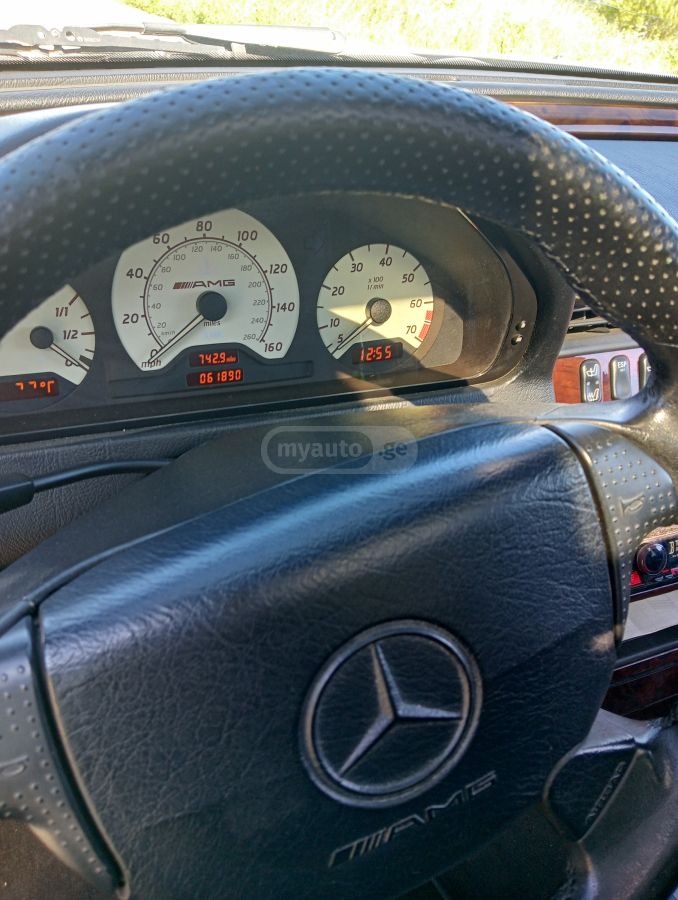 Mercedes-Benz C 43 AMG - фото 12