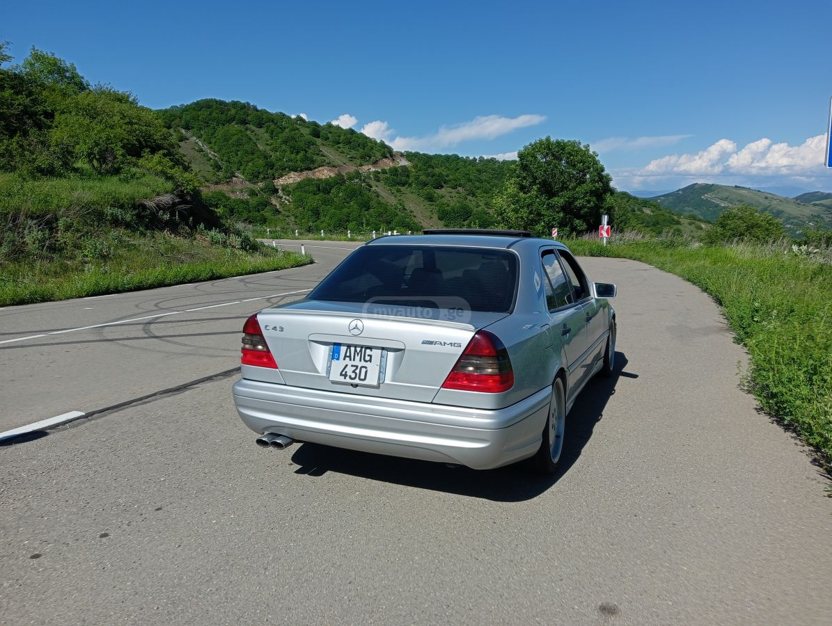 Mercedes-Benz C 43 AMG - фото 6