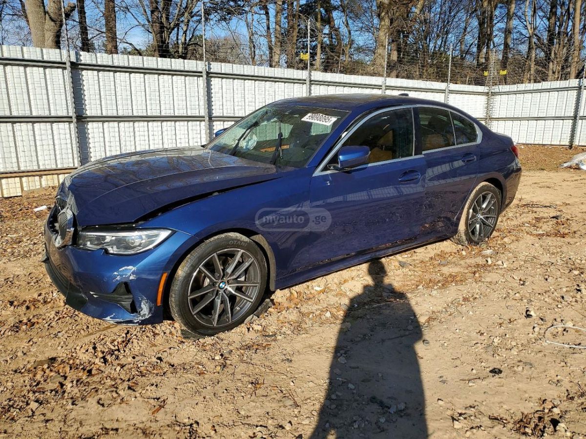 BMW Base 4dr Rear-Wheel Drive Seda — миниатюра 1