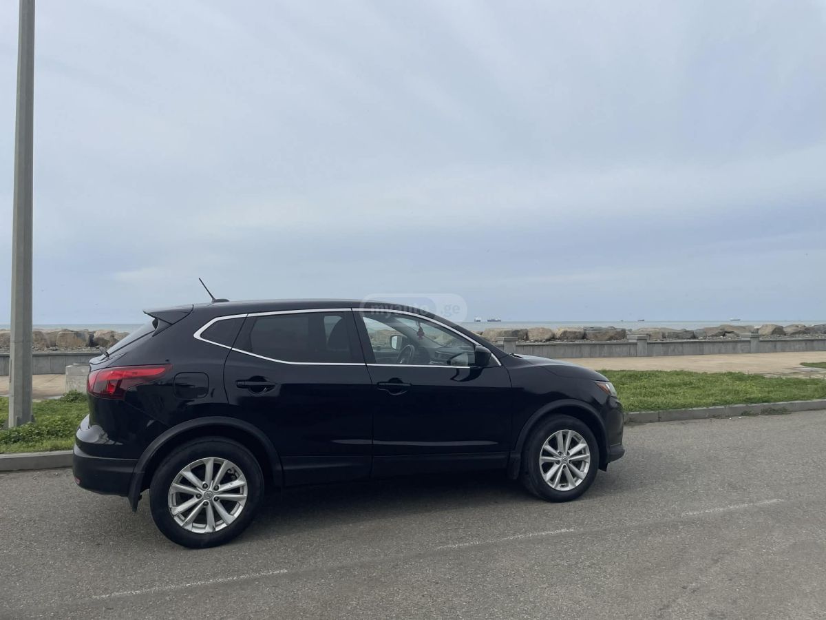 Nissan Rogue Sport - фото 5