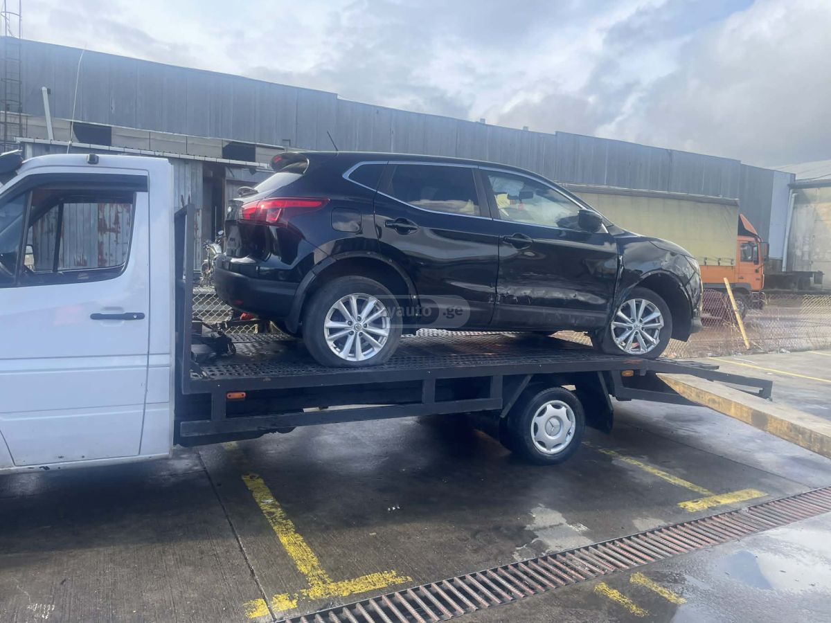 Nissan Rogue Sport - фото 6