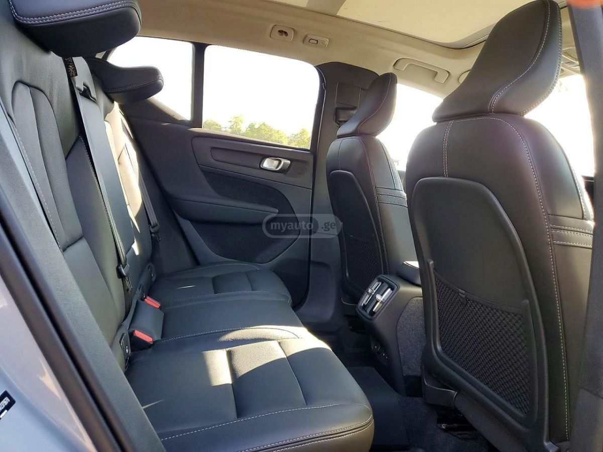 Volvo XC 40 2024 — миниатюра 10