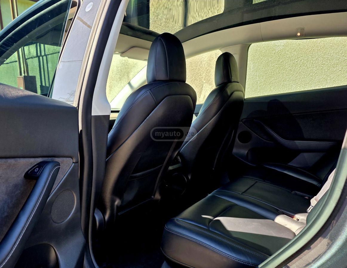 Tesla Model Y - фото 6