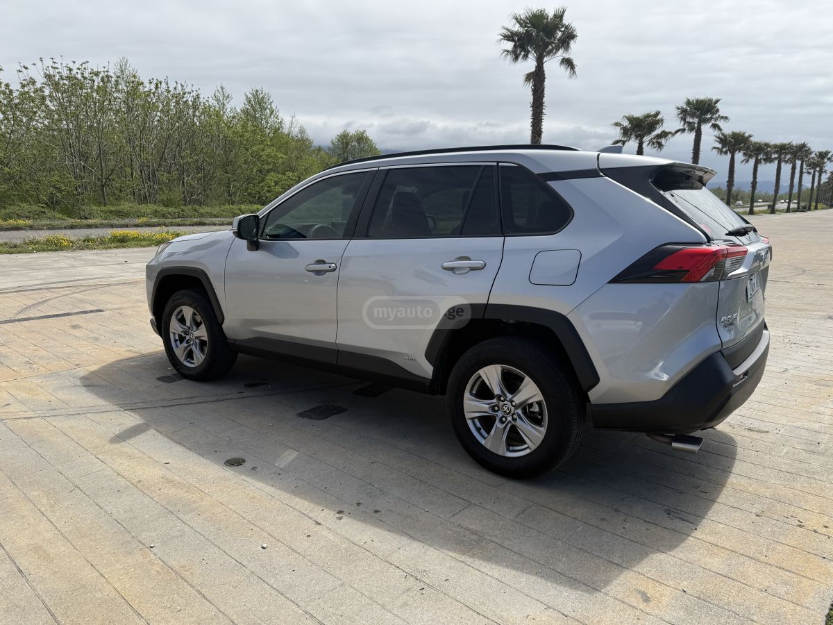 Toyota Rav 4 - фото 15