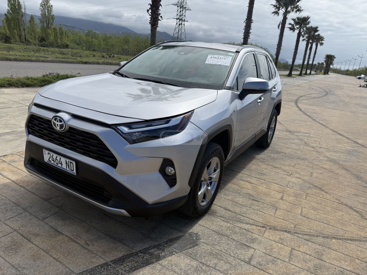 Toyota Rav 4 - фото 2