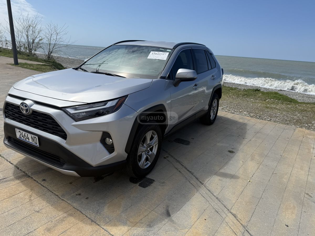 Toyota Rav 4 - фото 3