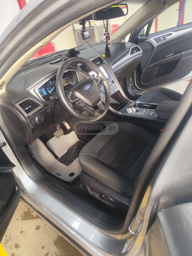 Ford Fusion - фото 2