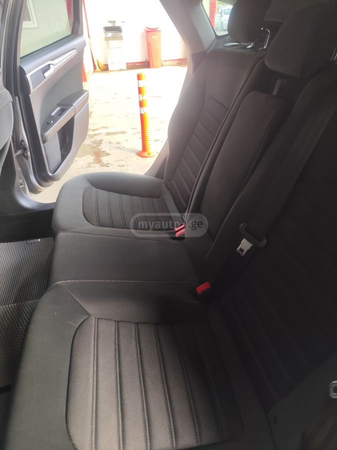 Ford Fusion - фото 4