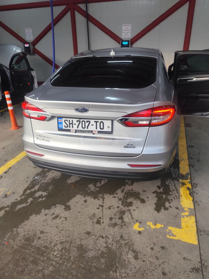 Ford Fusion - фото 6