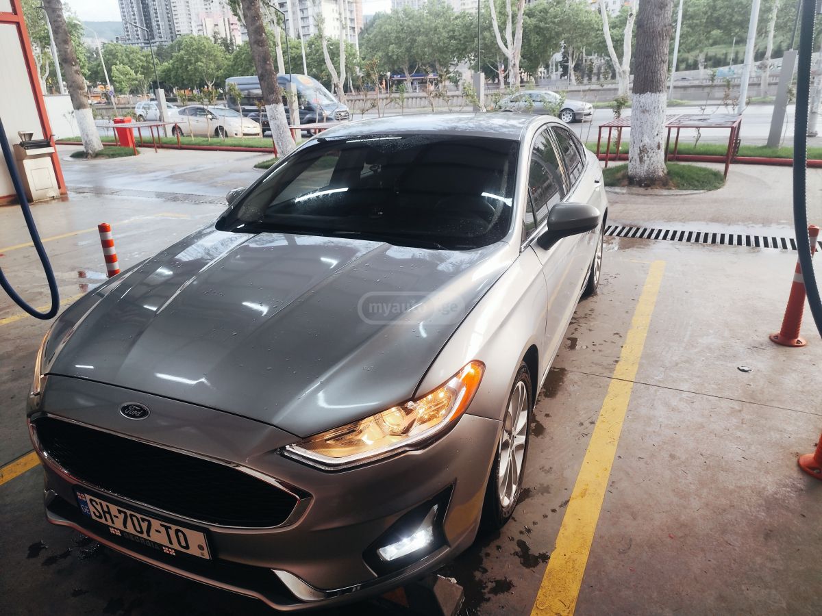 Ford Fusion - фото 9