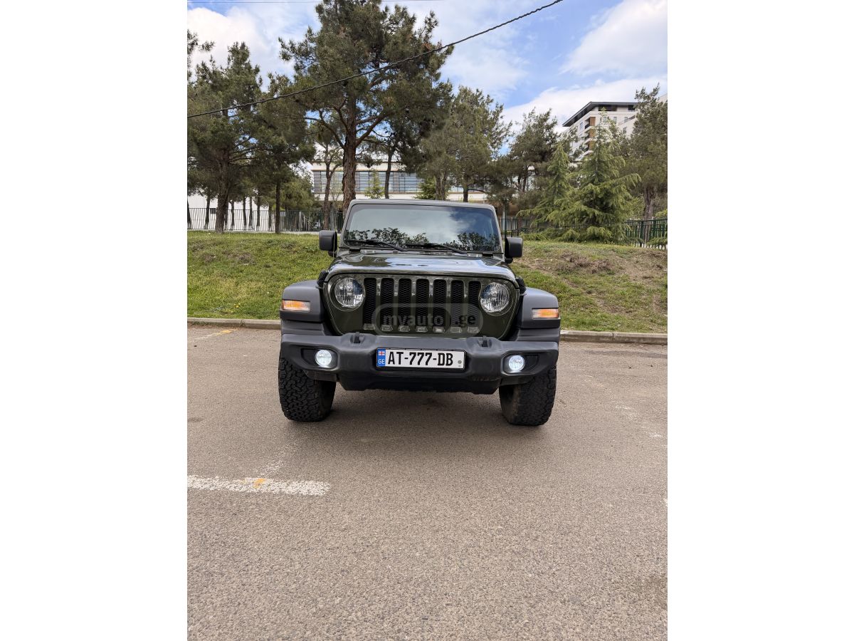 Jeep Wrangler - фото 2