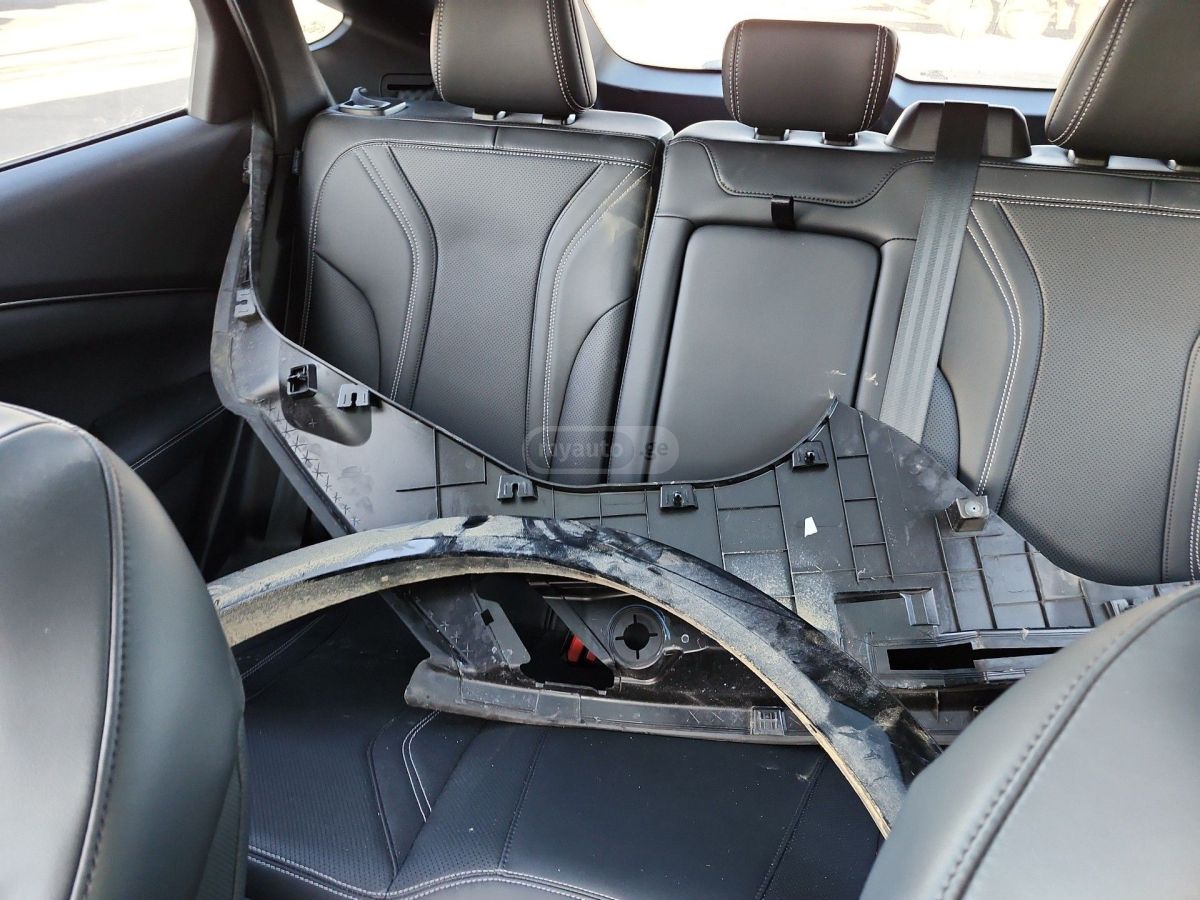 Ford Premium 4dr All-Wheel Drive Au — миниатюра 15