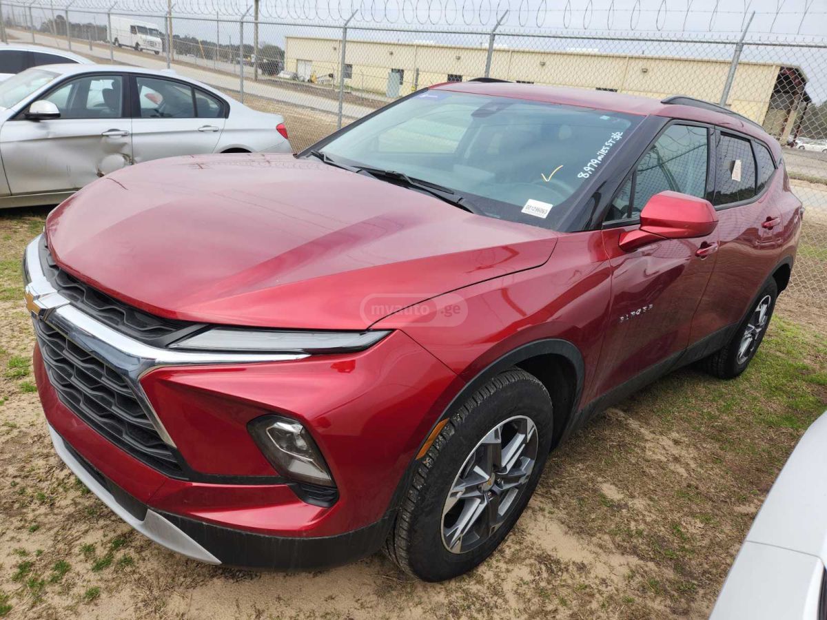 Chevrolet Blazer - фото 1