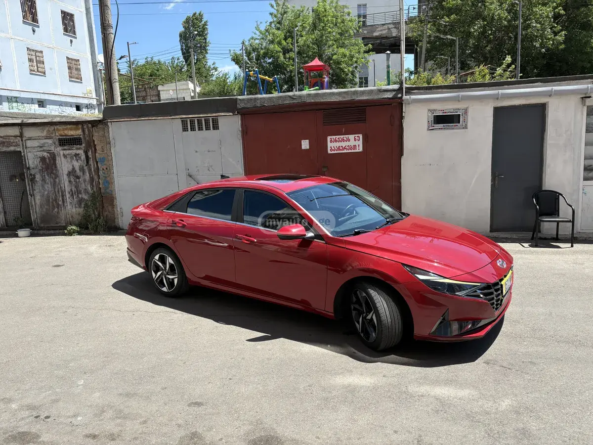 نمای دیگر Hyundai SEL 4dr Sedan 2022